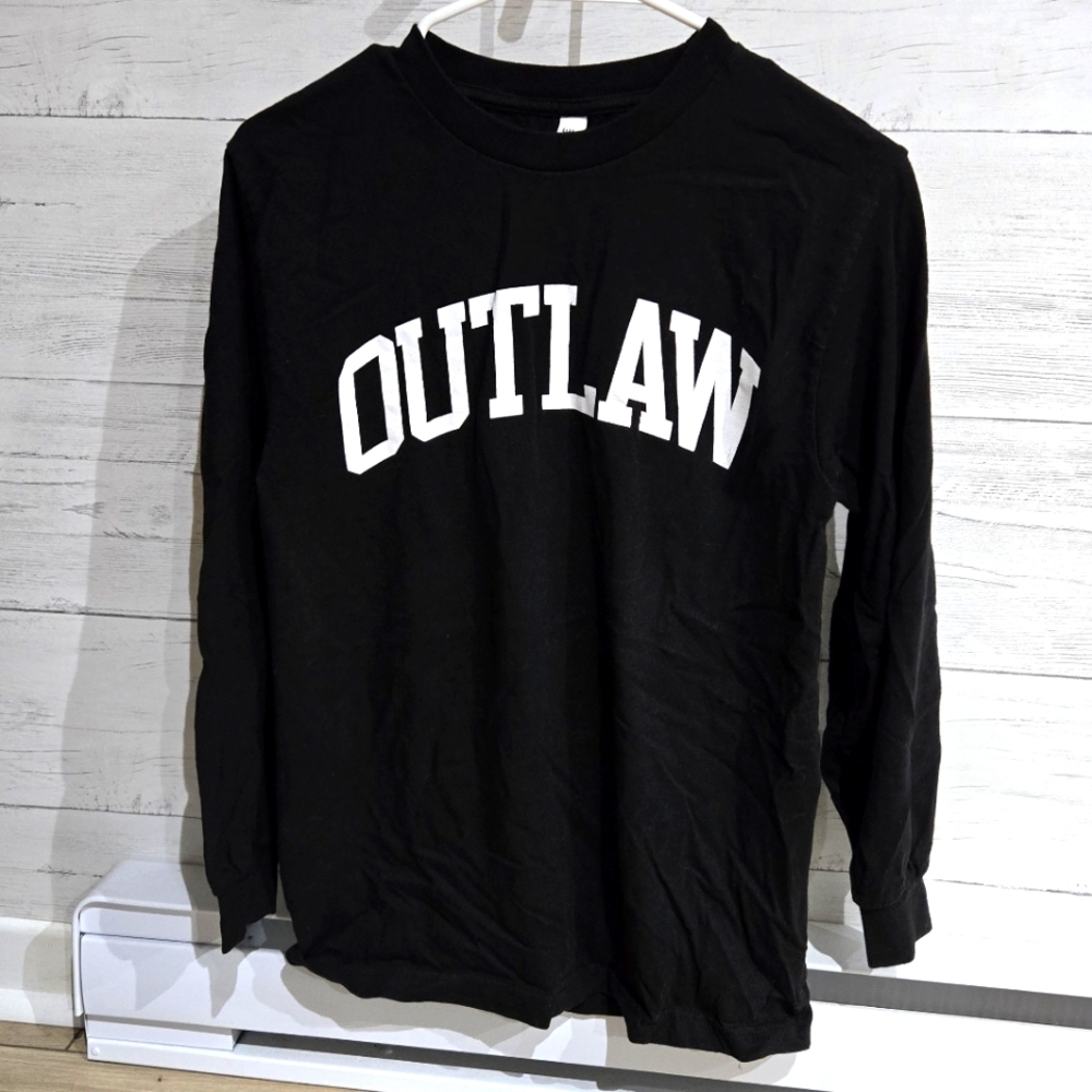 OUTLAW black longsleeve shirt Size Small